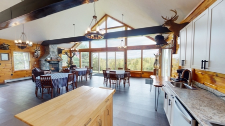 Mountain Lodge on 657±  Acres - image 4