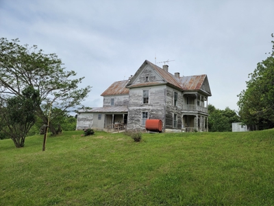 Farmhouse for Sale in Riner VA! - image 1