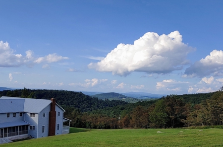 Large Family Home or B&B for Sale in Floyd VA - image 4