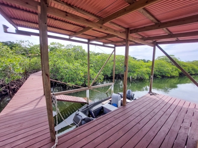 Charming House on Small Private Island, Bocas del Toro - image 5
