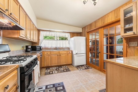 2 Story Home On 5 Acres! Newberry Florida! - image 8