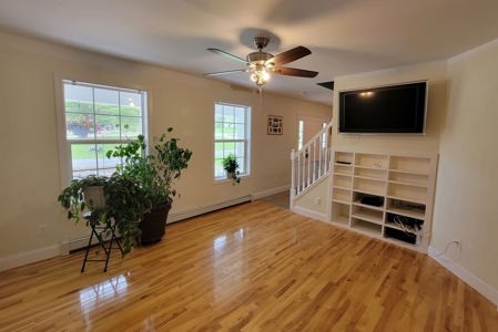 Modern Colonial with Beautiful Gardens - Saint Albans, Maine - image 4