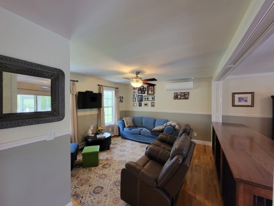 Modern Colonial with Beautiful Gardens - Saint Albans, Maine - image 6