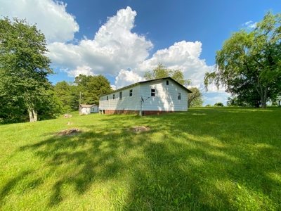 Fixer Upper for Sale in Hillsville VA at Online Auction - image 16