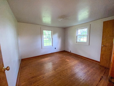 Fixer Upper for Sale in Hillsville VA at Online Auction - image 12