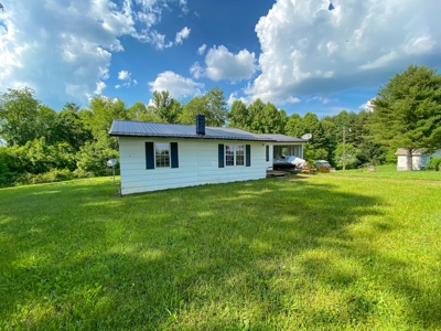 Fixer Upper for Sale in Hillsville VA at Online Auction - image 4