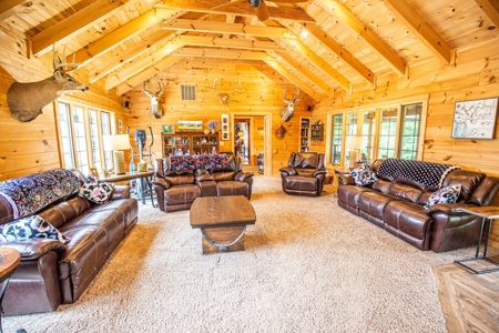 Country Home and 15 acres in Southeast Indiana - image 32