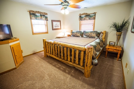 Country Home and 15 acres in Southeast Indiana - image 21