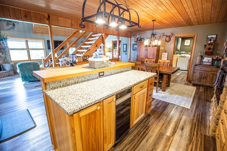 Country Home and 15 acres in Southeast Indiana - image 38