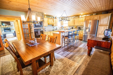 Country Home and 15 acres in Southeast Indiana - image 41
