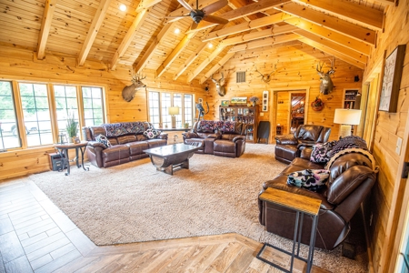 Country Home and 15 acres in Southeast Indiana - image 31