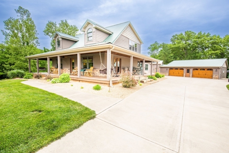Country Home and 15 acres in Southeast Indiana - image 1