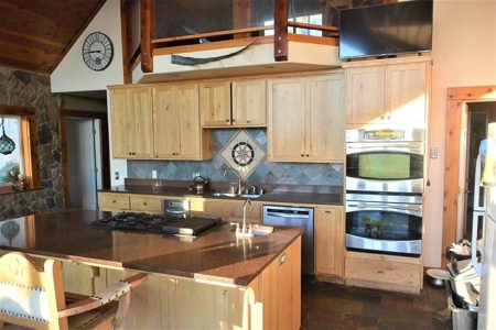 Northern California Recreational Properties w/Homes for Sale - image 31