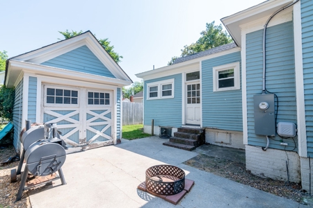 Renovated Historic Home close to Downtown Waterfront - image 5