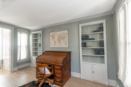 Renovated Historic Home close to Downtown Waterfront - image 19