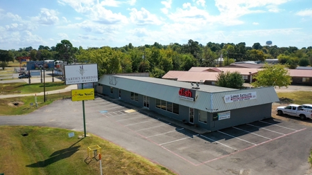 Commercial Building For Sale Paris Texas Lamar County - image 4