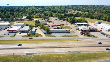 Commercial Building For Sale Paris Texas Lamar County - image 15