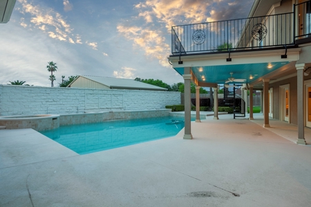 Luxury Home To Be Auctioned 870 Baker Ave. Port Neches - image 40
