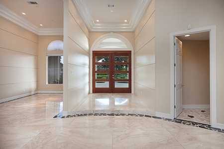 Luxury Home To Be Auctioned 870 Baker Ave. Port Neches - image 5
