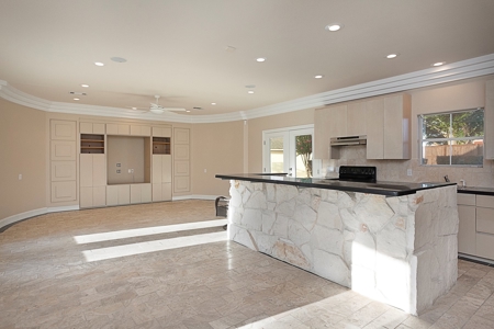 Luxury Home To Be Auctioned 870 Baker Ave. Port Neches - image 16