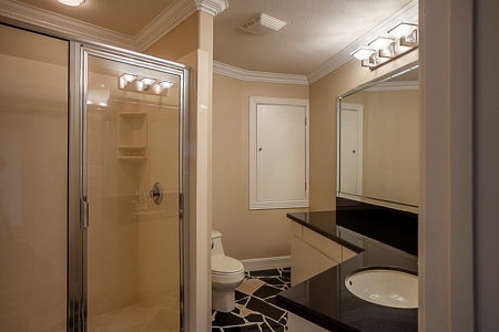 Luxury Home To Be Auctioned 870 Baker Ave. Port Neches - image 23