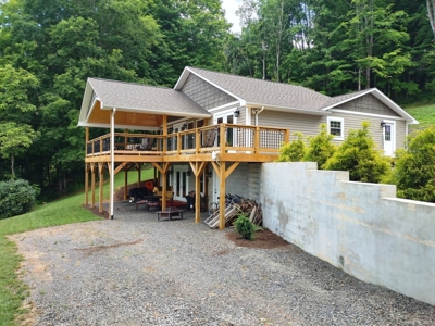 Home with Claytor Lake view - Hiwassee, VA - image 11