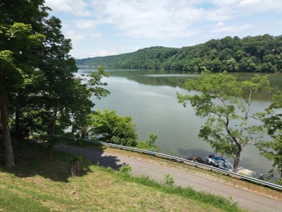 Home with Claytor Lake view - Hiwassee, VA - image 1
