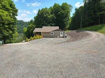 Home with Claytor Lake view - Hiwassee, VA - image 5