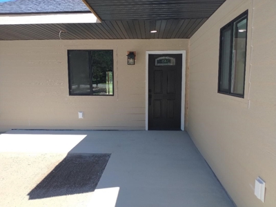 New Construction Ranch Style Home on Gorgeous Golf Course - image 5