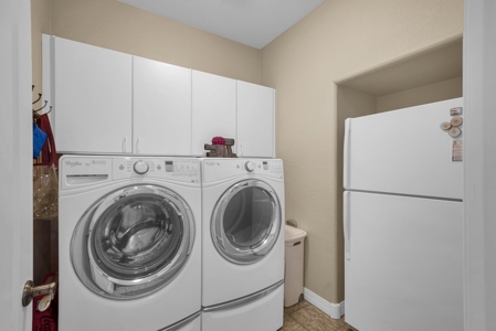 5 Bedroom Remodeled Home With Pool Gilbert, Az - image 25