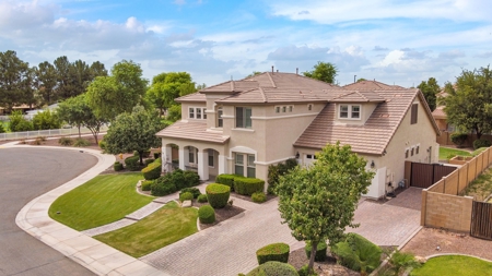 5 Bedroom Remodeled Home With Pool Gilbert, Az - image 1