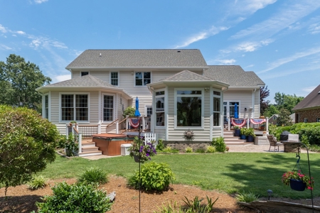 Golf Course Home With Water Views Located In Gated Community - image 45