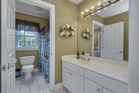 Golf Course Home With Water Views Located In Gated Community - image 30