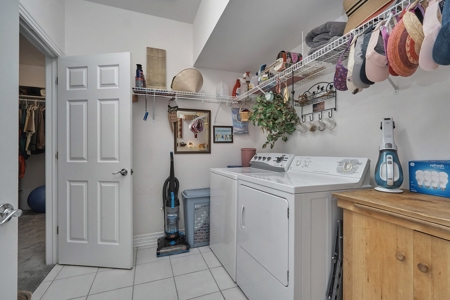 Golf Course Home With Water Views Located In Gated Community - image 27