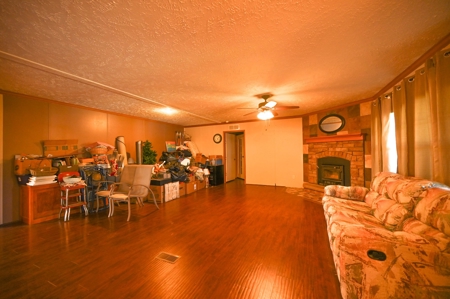Home For Sale Galmey Missouri - image 24
