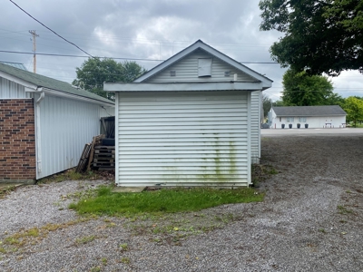 Commercial Building in Concord Township for Auction in Ohio! - image 2