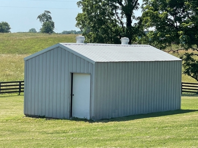 Stately Smiths Grove Kentucky Home & Land Selling at Auction - image 21