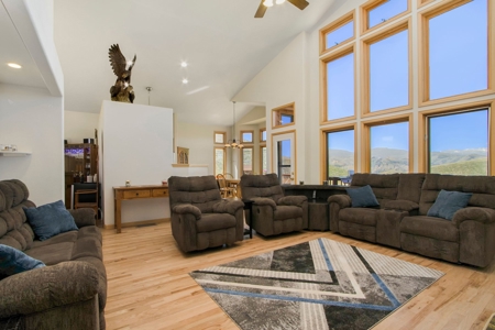 Beautiful House - Beautiful Views! - image 6