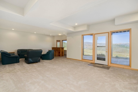 Beautiful House - Beautiful Views! - image 30