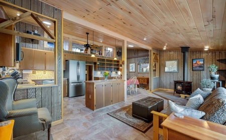 Incredible Home - image 9