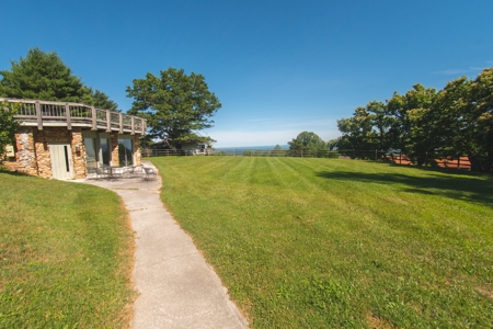 Doe Run Lodge and Cabin for Sale on Blue Ridge Parkway! - image 7