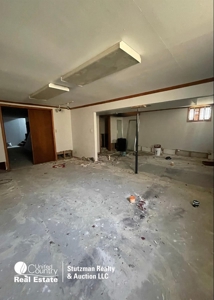 Private Auction - 3 Bedroom, 2 Bath Home In Elkhart, Kansas - image 8