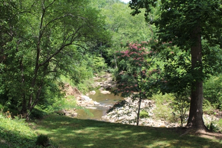 Charming Creekside Townhome for Sale in Hickory, NC! - image 3
