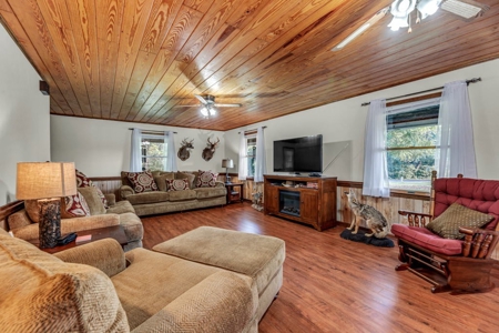 Land for Sale with Home, Shop, and Pond near Denton NC - image 5