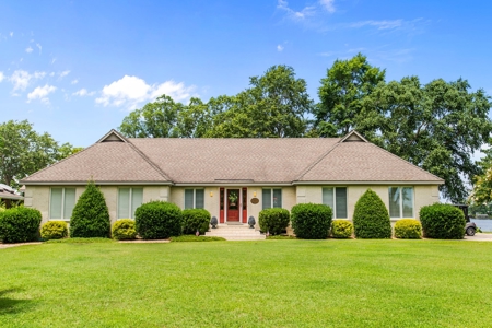 Waterfront House Property For Sale Bath Beaufort County NC - image 1
