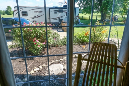 Country Home for sale in Central Kentucky - Hobby Farm - image 15