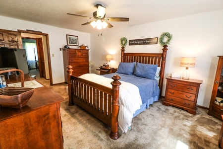 Country Home for sale in Central Kentucky - Hobby Farm - image 24