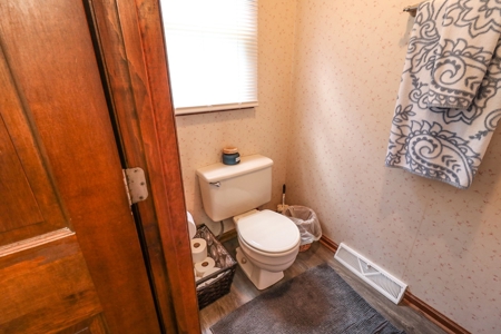 Country Home for sale in Central Kentucky - Hobby Farm - image 27