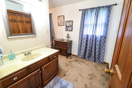 Country Home for sale in Central Kentucky - Hobby Farm - image 29