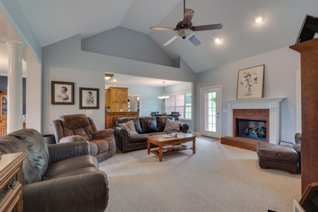 Country Home for Sale in Maury County, Tennessee - image 20